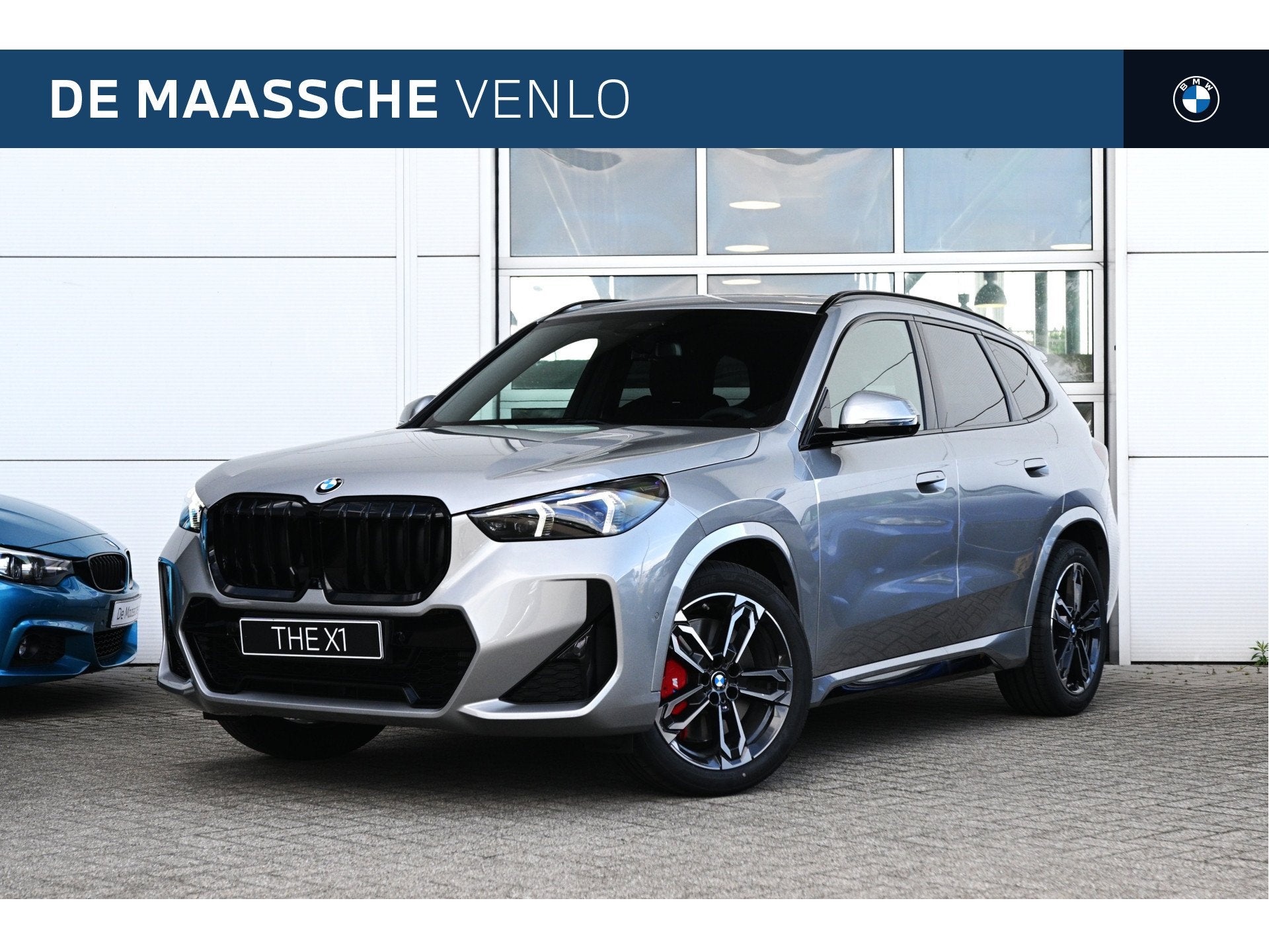 BMW X1 sDrive20i M Sport Automaat / Panoramadak / Trekhaak /, 1525 kg, Zwart, 156 pk, Bedrijf