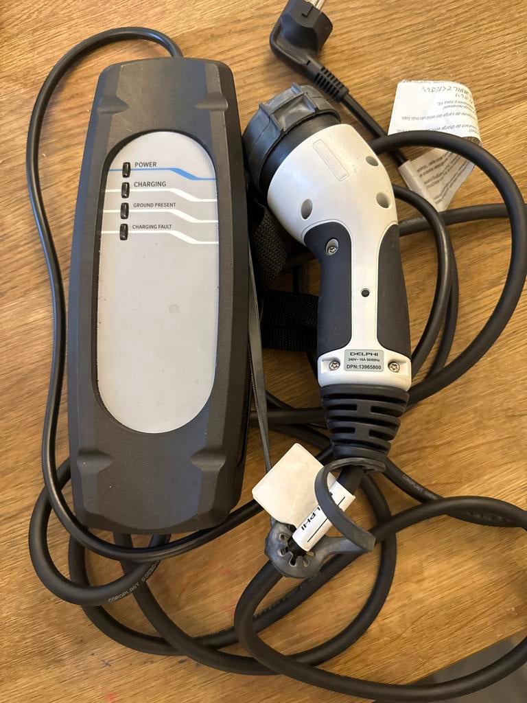 Delphi Draagbare EV Laadkabel 240V-16A, Auto diversen, Laadpalen, Gebruikt, Laadkabel, Ophalen of Verzenden