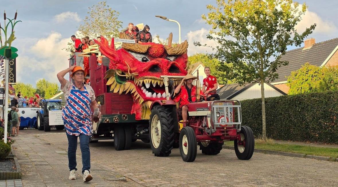 Feestwagen/praalwagen, Ophalen, Nieuw, Carnaval