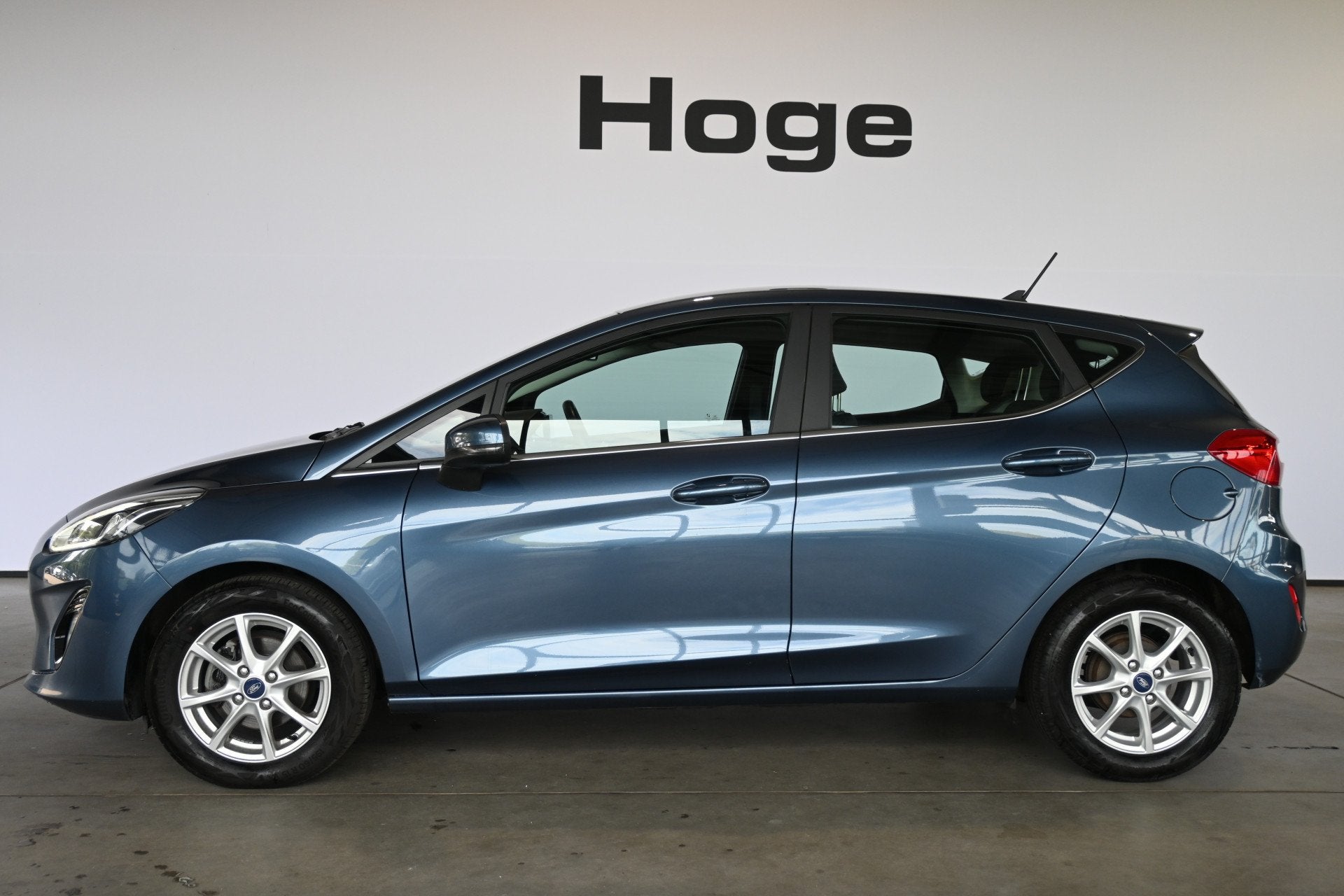 Ford Fiesta 1.0 EcoBoost Titanium Automaat Clima Navigatie L, Stof, Gebruikt, Met garantie (alle), Blauw