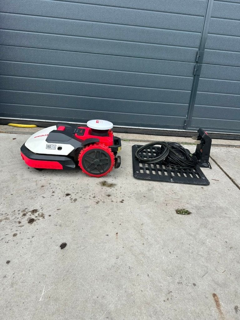 Kress RTK robotmaaier KR174E - 5000m² met OAS, Bestuurbaar via app, Zo goed als nieuw, 20 tot 25 cm, Kress