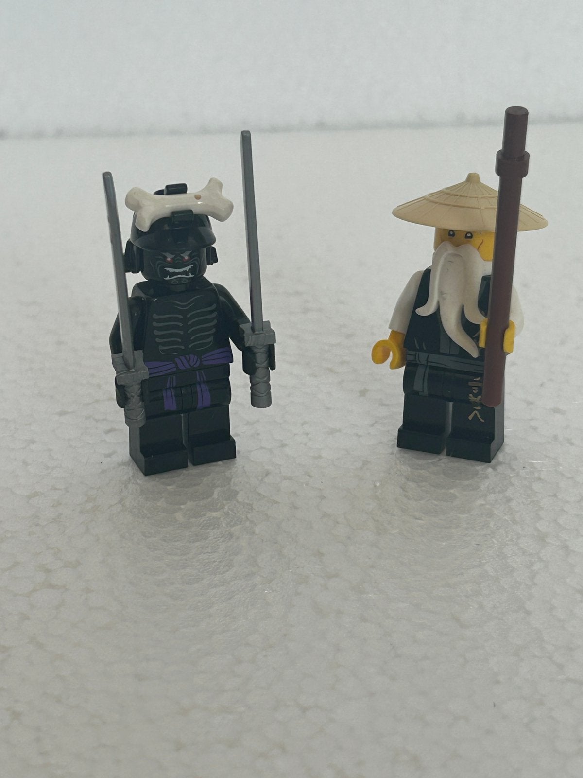 Lego ninjago 112109 wu vs Garmadon legacy met gouden wapens, Kinderen en Baby's, Speelgoed | Duplo en Lego, Zo goed als nieuw