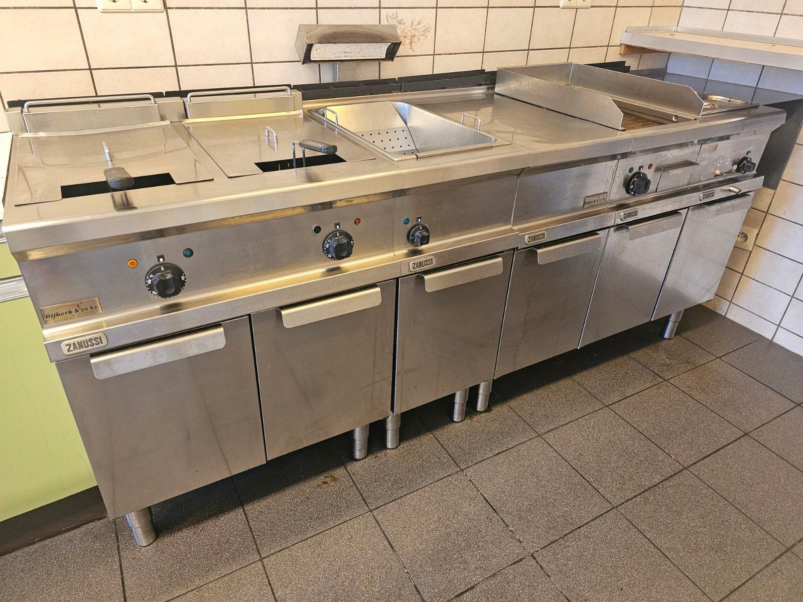 Complete frituur opstelling, ideaal voor vereniging., Ophalen, Gebruikt, Fornuis, Frituur en Grillen