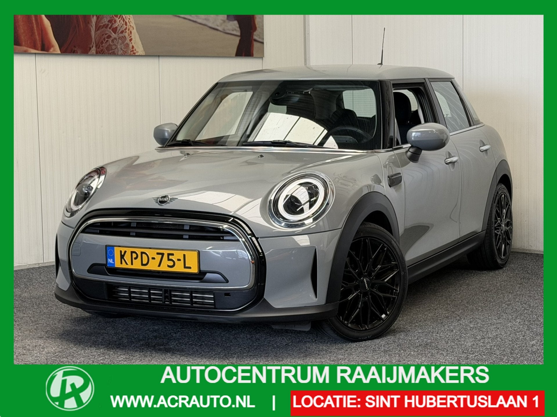 MINI 5-deurs 1.5 COOPER CLASSIC AUTOMAAT NAVIGATIE CRUISE CO, Gebruikt, Zwart, Origineel Nederlands, Bedrijf
