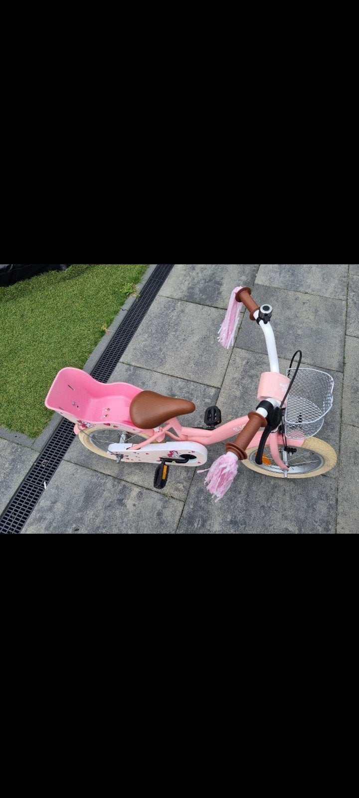 Kinderfiets roze zo goed als nieuw (april dit jaar), Fietsen en Brommers, Ophalen, Zijwieltjes, 16 tot 20 inch, Velgrem
