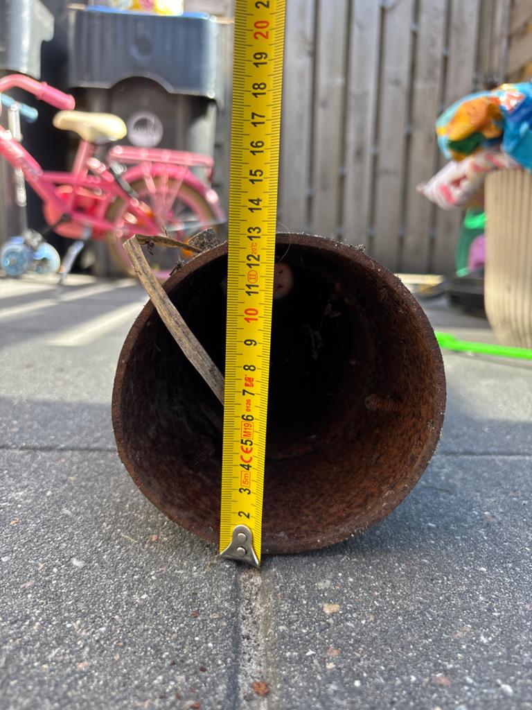 Roestige metalen buis - 167 cm lang, Ophalen, Overige materialen, Gebruikt, Minder dan 2 meter
