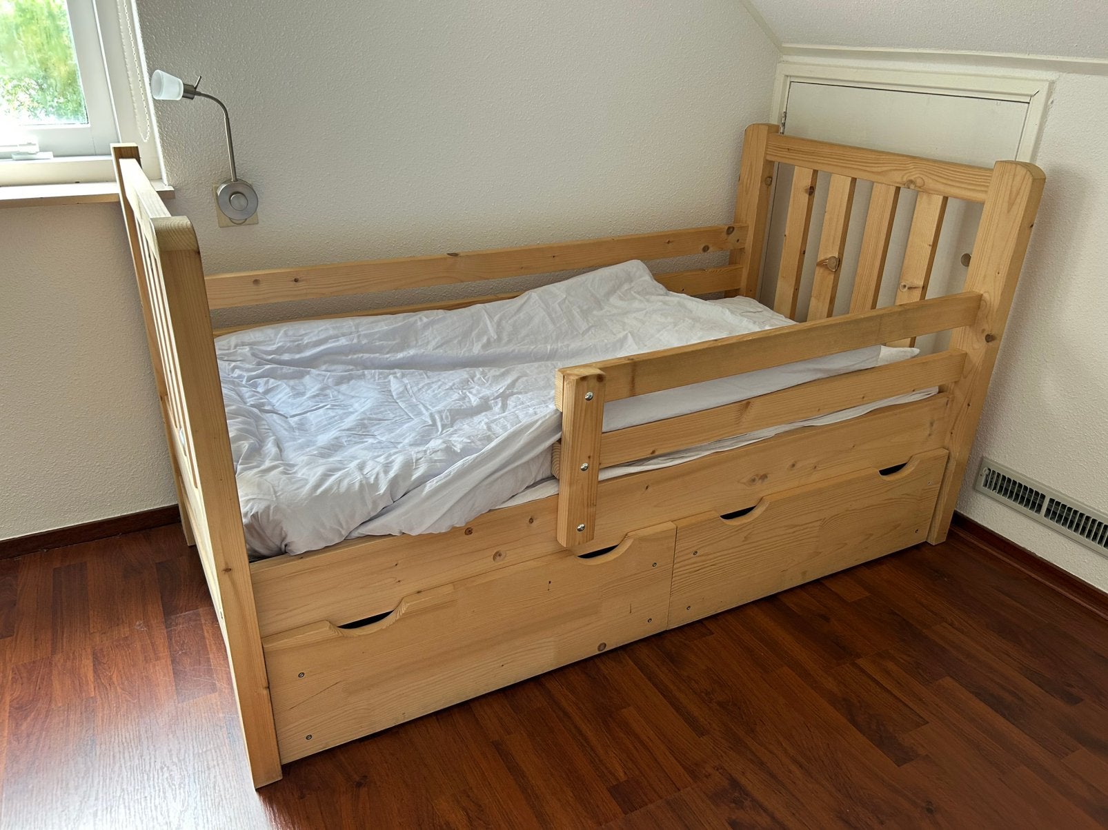 Peuterbed 150x70, Kinderen en Baby's, Kinderkamer | Bedden, Ophalen, 70 tot 85 cm, 140 tot 160 cm, Zo goed als nieuw