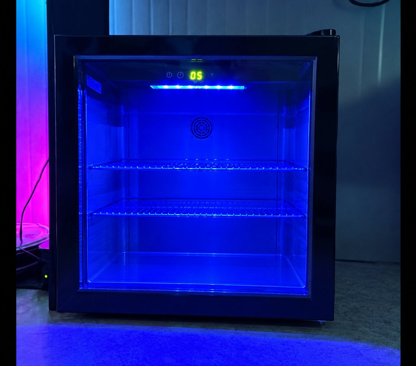 Compacte minibar koelkast 40L met blauw licht en touchscreen, Ophalen, Zonder vriesvak, Nieuw, Minder dan 75 liter