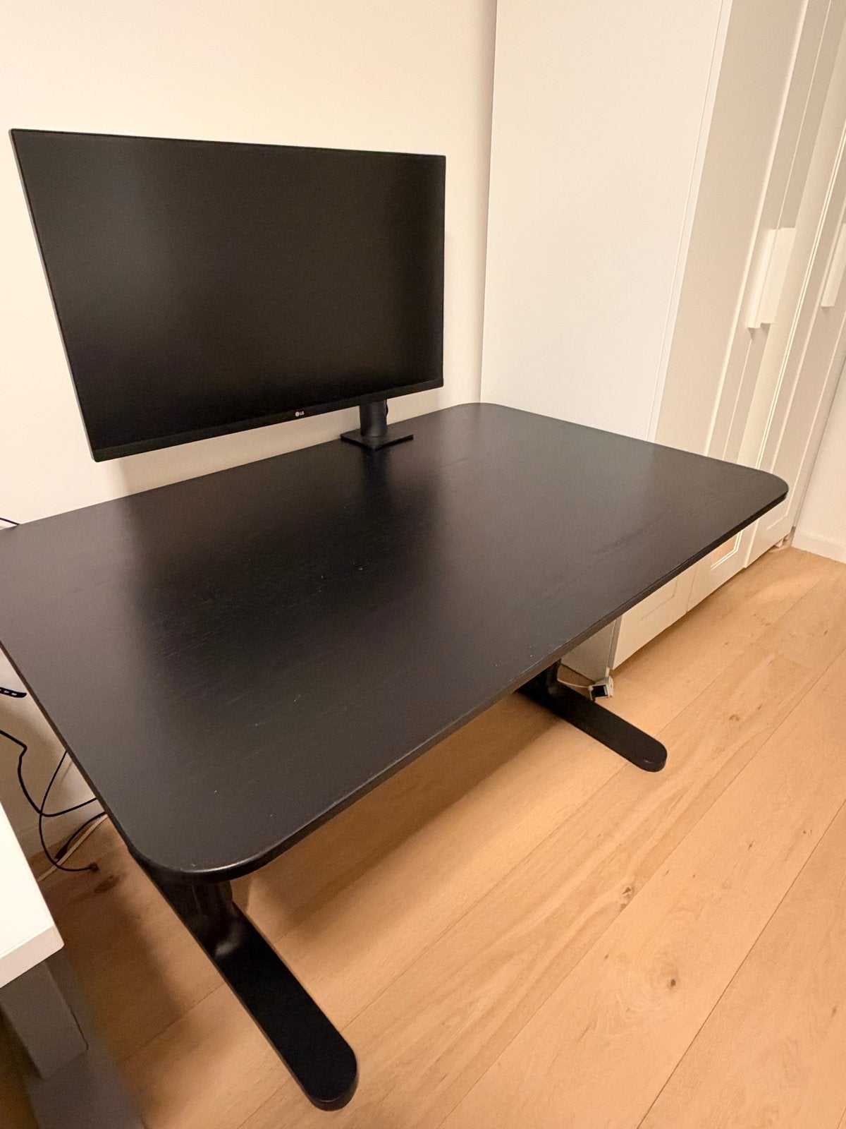IKEA BEKANT bureau 120x80 cm, Huis en Inrichting, Elektrisch, Gebruikt, Spaanplaat of MDF, Ophalen of Verzenden