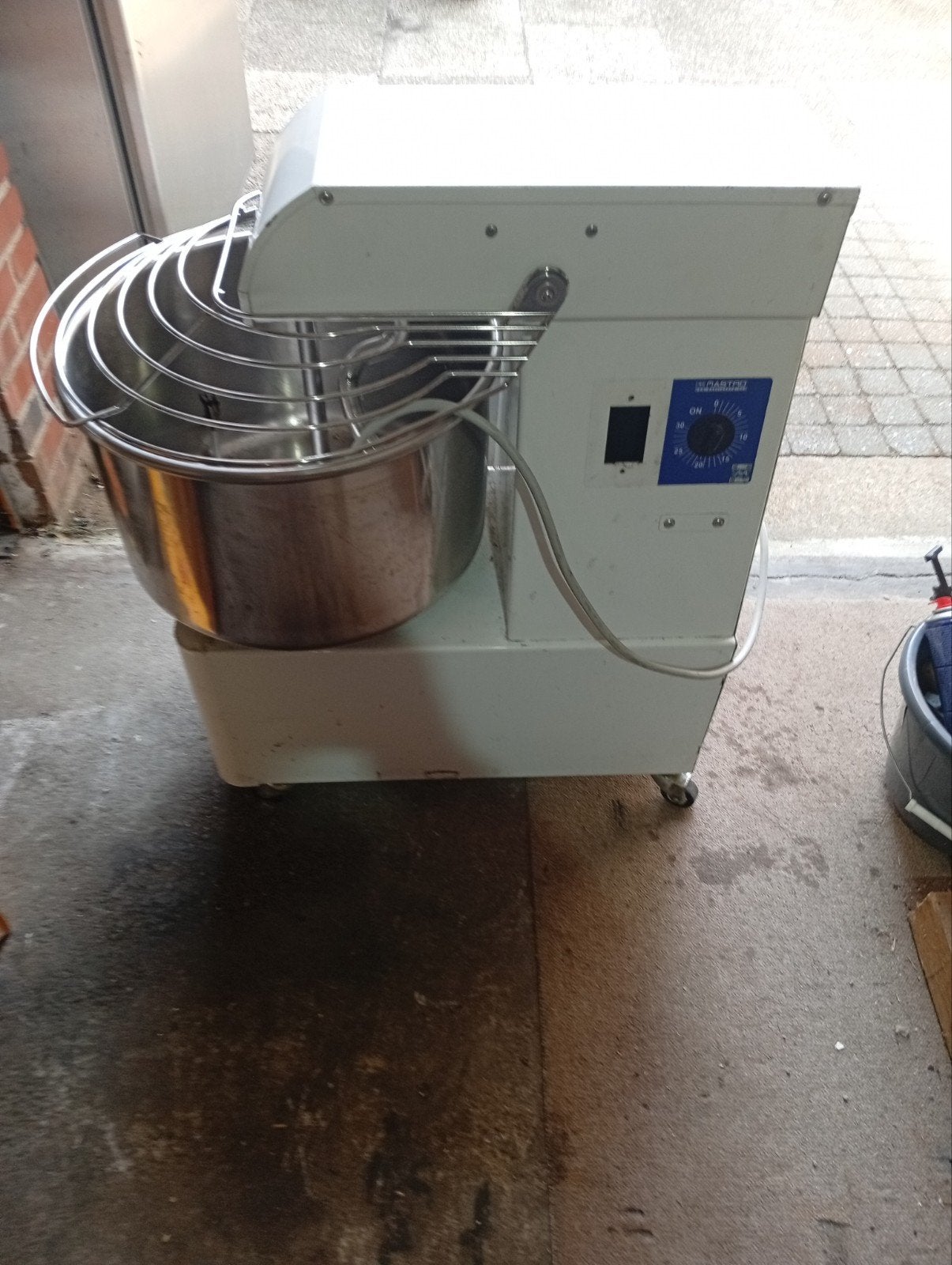 Mastro spiraalmixer - 400V - 1.1kW - 82kg 25kg deeg, 4 liter of meer, Ophalen, Gebruikt, 1 snelheid