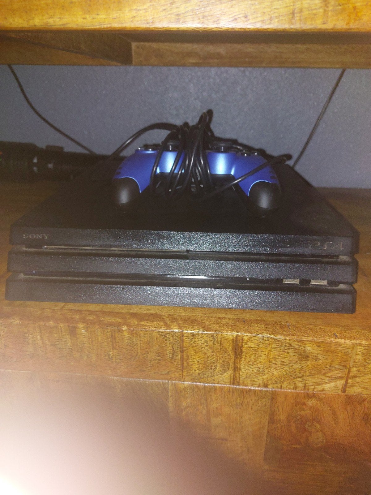 Sony PlayStation 4 Pro met controller, Spelcomputers en Games, Ophalen, Zo goed als nieuw, 1 TB, Met 1 controller