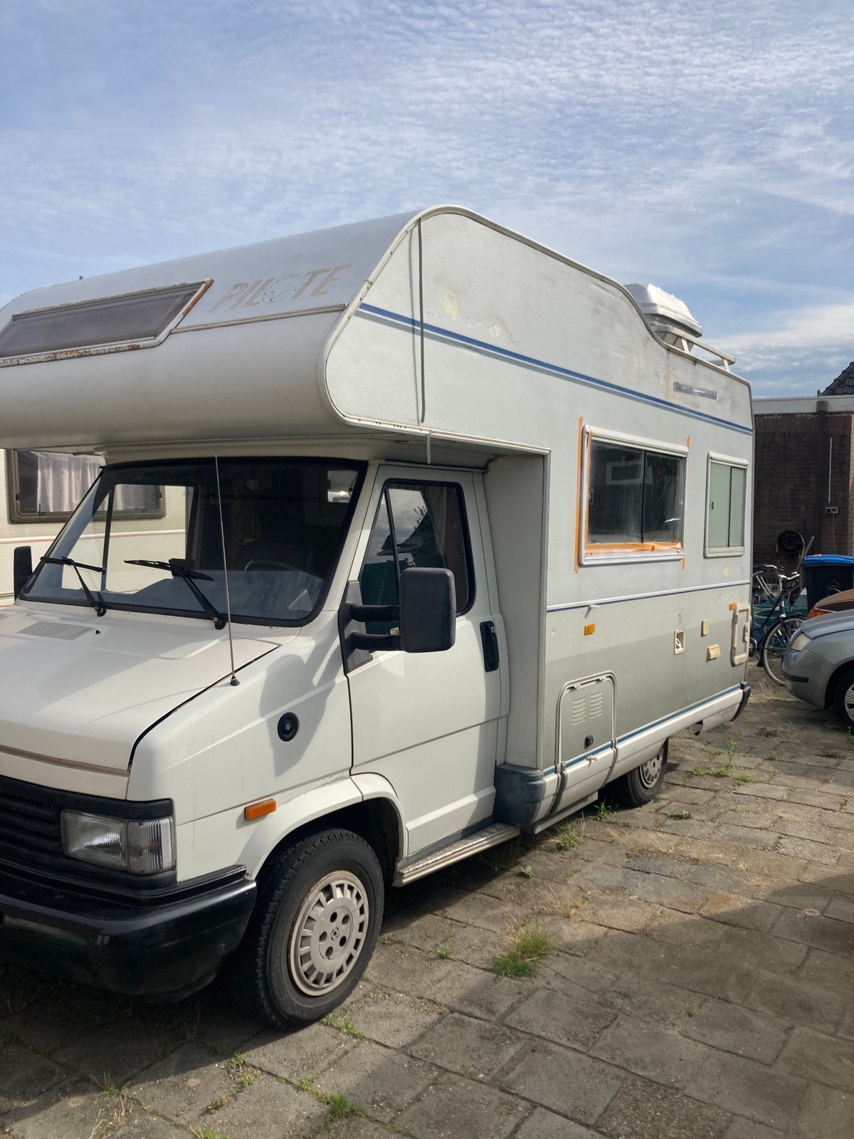 Foto 2 van Camper Peugeot J5 Pilote 38 CX D