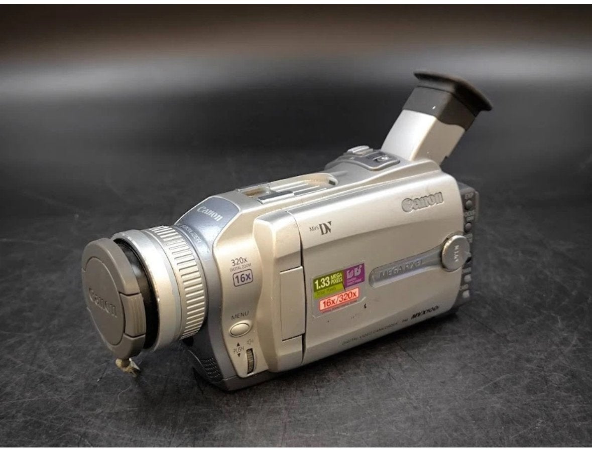 Canon MVX100i MiniDV Camcorder - Vroege 2000s Look, Mini dv, Gebruikt, Canon, Ophalen of Verzenden