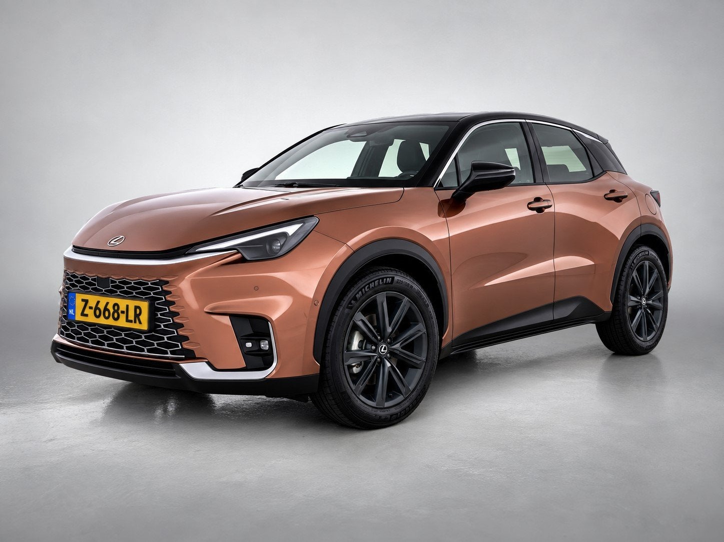 Lexus LBX 1.5 Original Edition 2WD | Gelimiteerde Uitvoering, Auto's, 136 pk, Gebruikt, Bedrijf, 650 kg
