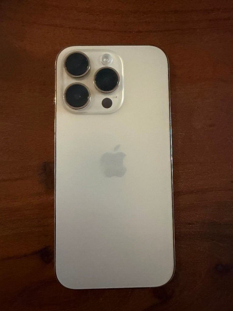 Foto 2 van Iphone 14 Pro goud (128GB)