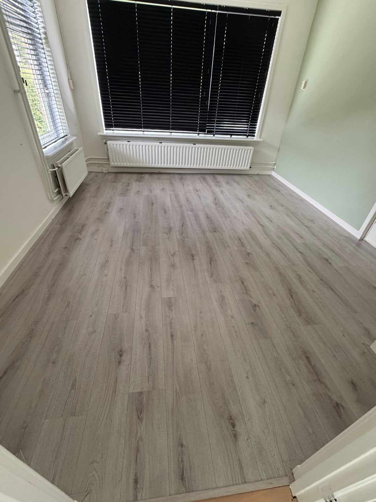 Laminaat Zomer Eiken Lichtgrijs (30m2), goede kwaliteit, Ophalen, 50 tot 150 cm, Nieuw, 10 m² of meer