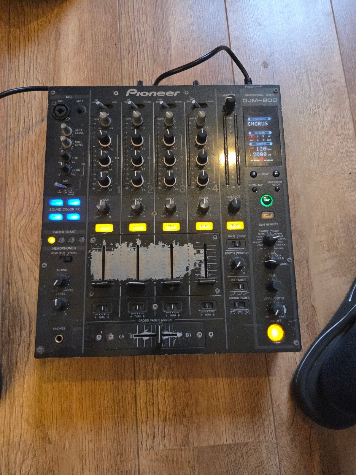 Pioneer DJM 800 well-used, functions perfectly., Ophalen of Verzenden, Gebruikt, Minder dan 5 kanalen