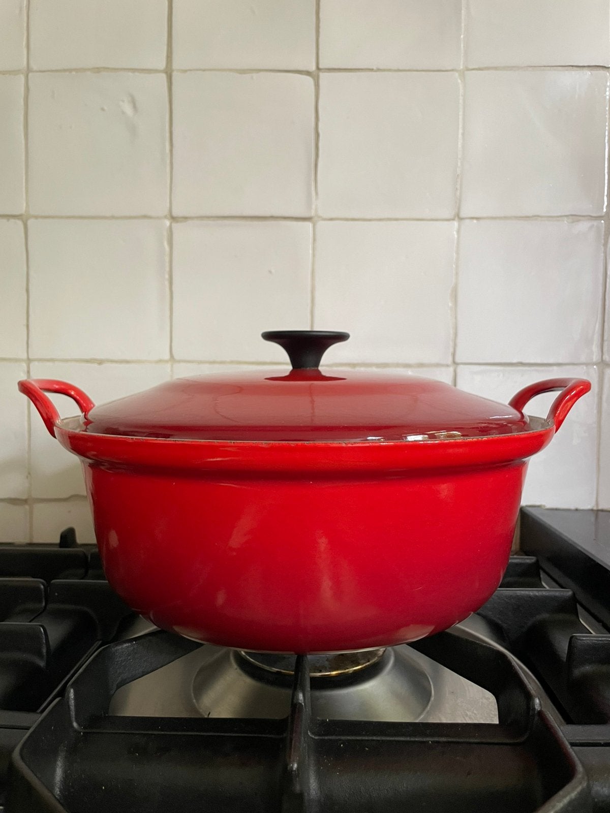 Vintage Le Creuset pan rood 28 cm, Huis en Inrichting, Ophalen, Gebruikt, PFAS-vrij, Le Creuset