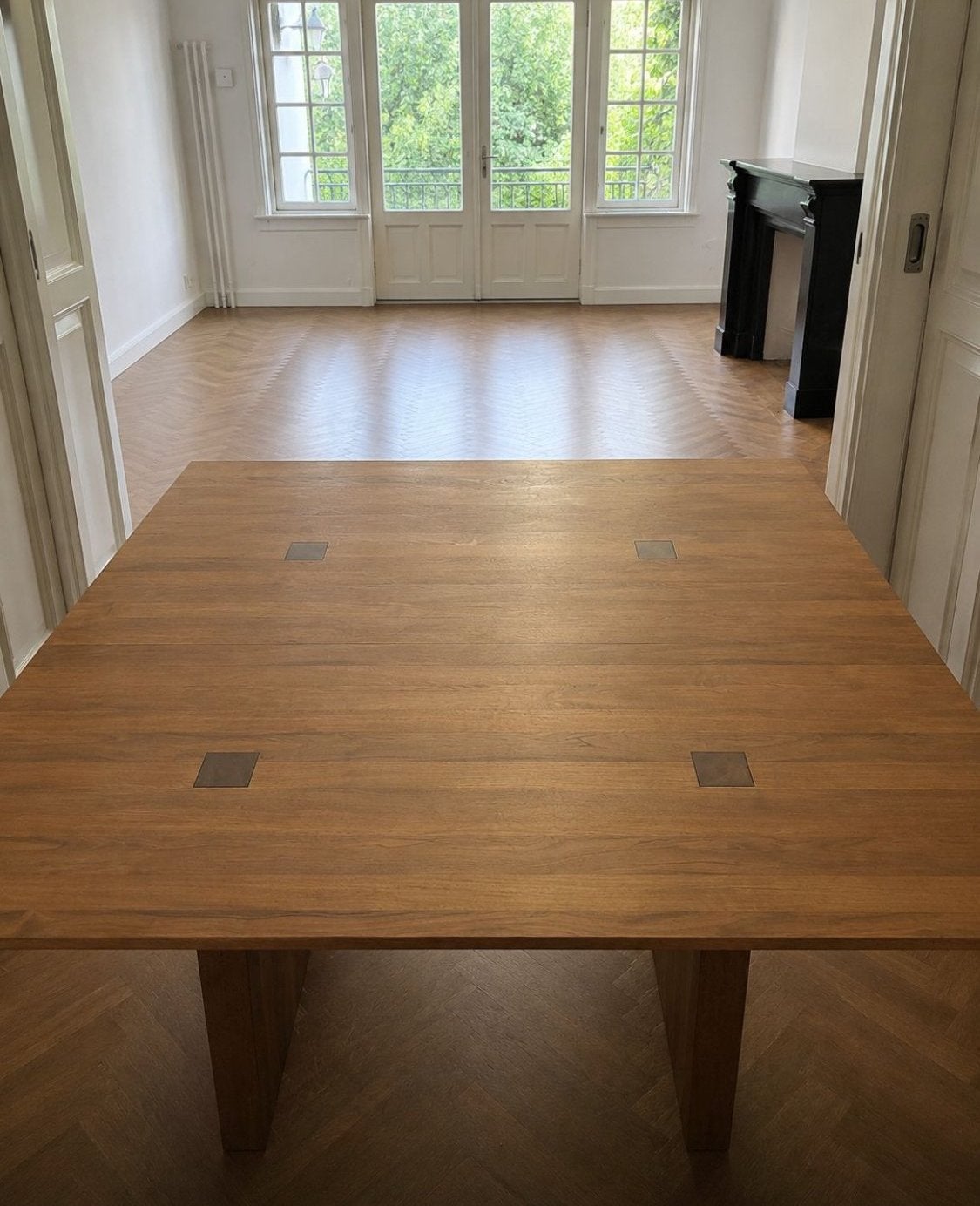 Massief walnoothouten design tafel Celerina, Huis en Inrichting, Ophalen, Overige materialen, 150 tot 200 cm, Zo goed als nieuw