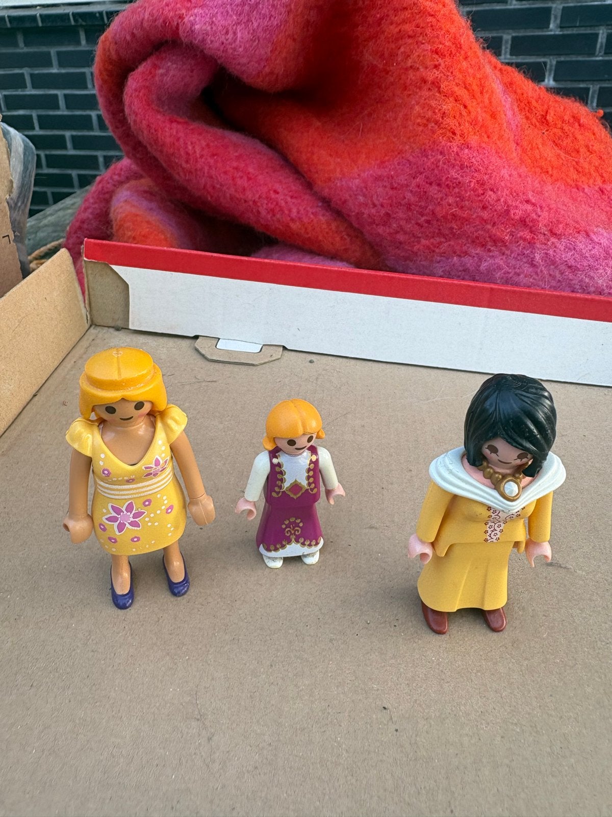 Playmobil poppetjes - dames en kind, Ophalen of Verzenden, Gebruikt, Jongen of Meisje