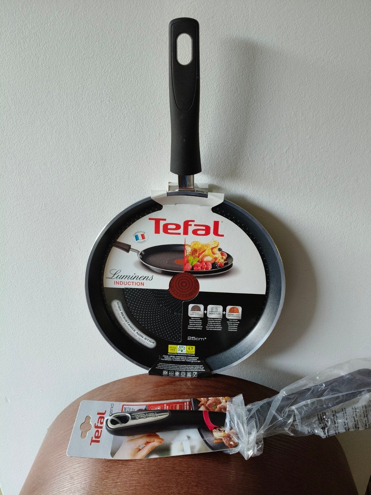 Nieuw! Tefal pannenkoekenpan & Spatel 25cm, Ophalen, Nieuw, Pannenkoekenpan, Tefal