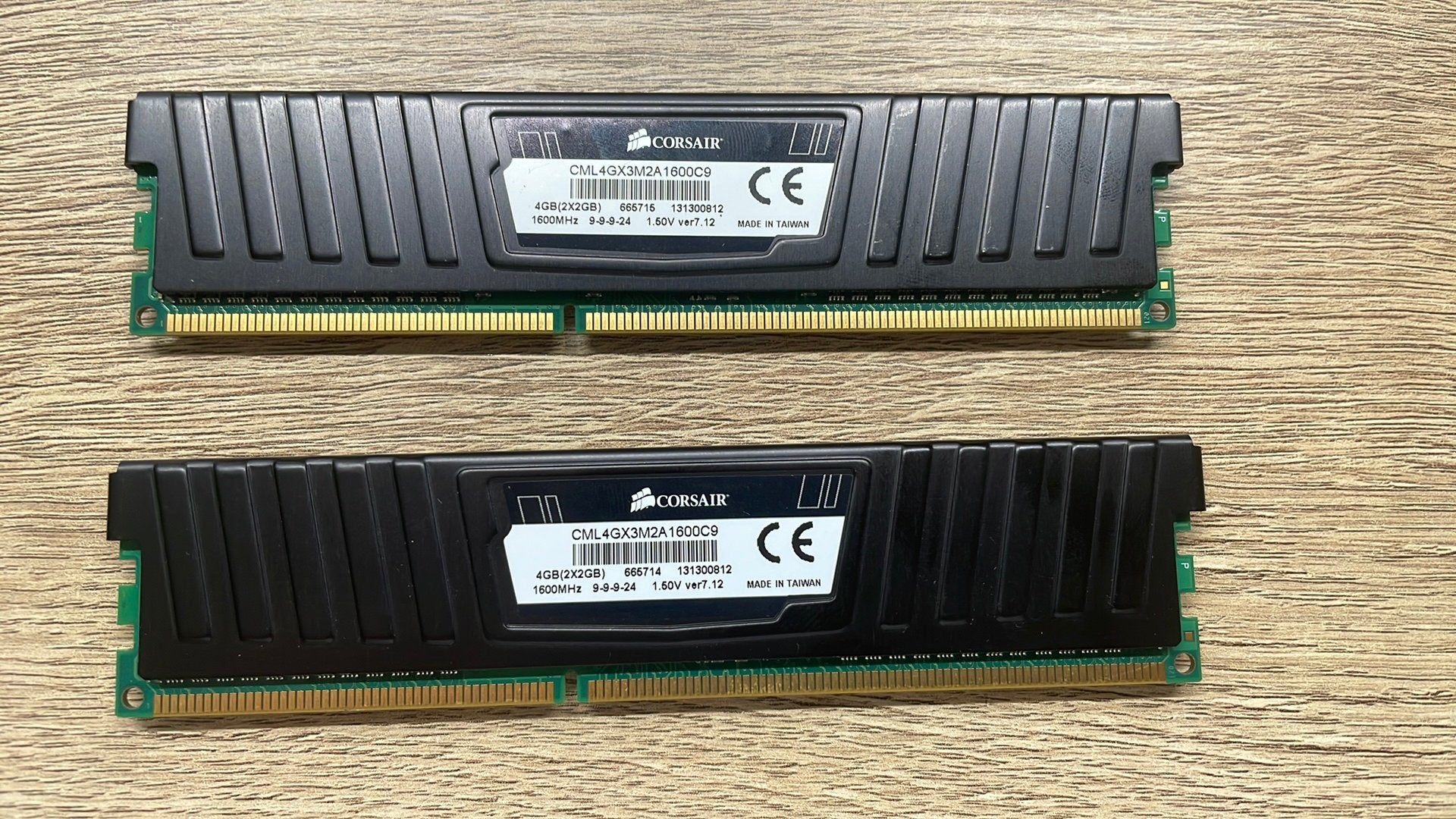 DDR3 - 4GB (2 x 2 GB) 1600 MHz dual channel geheugen, DDR3, Ophalen of Verzenden, Zo goed als nieuw, Desktop