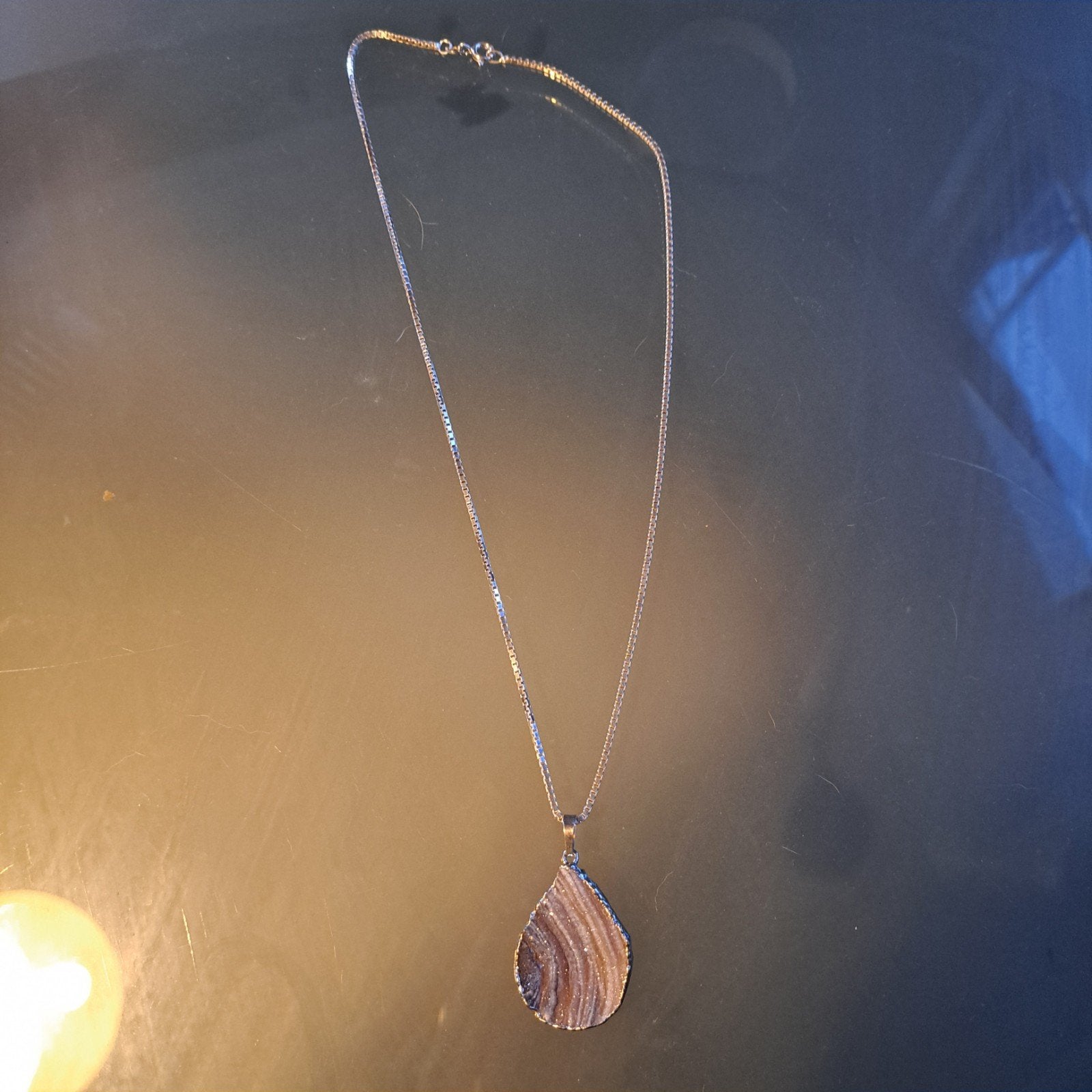 Unieke ketting met natuursteen hanger, Ophalen, Met hanger, Overige kleuren, Zo goed als nieuw