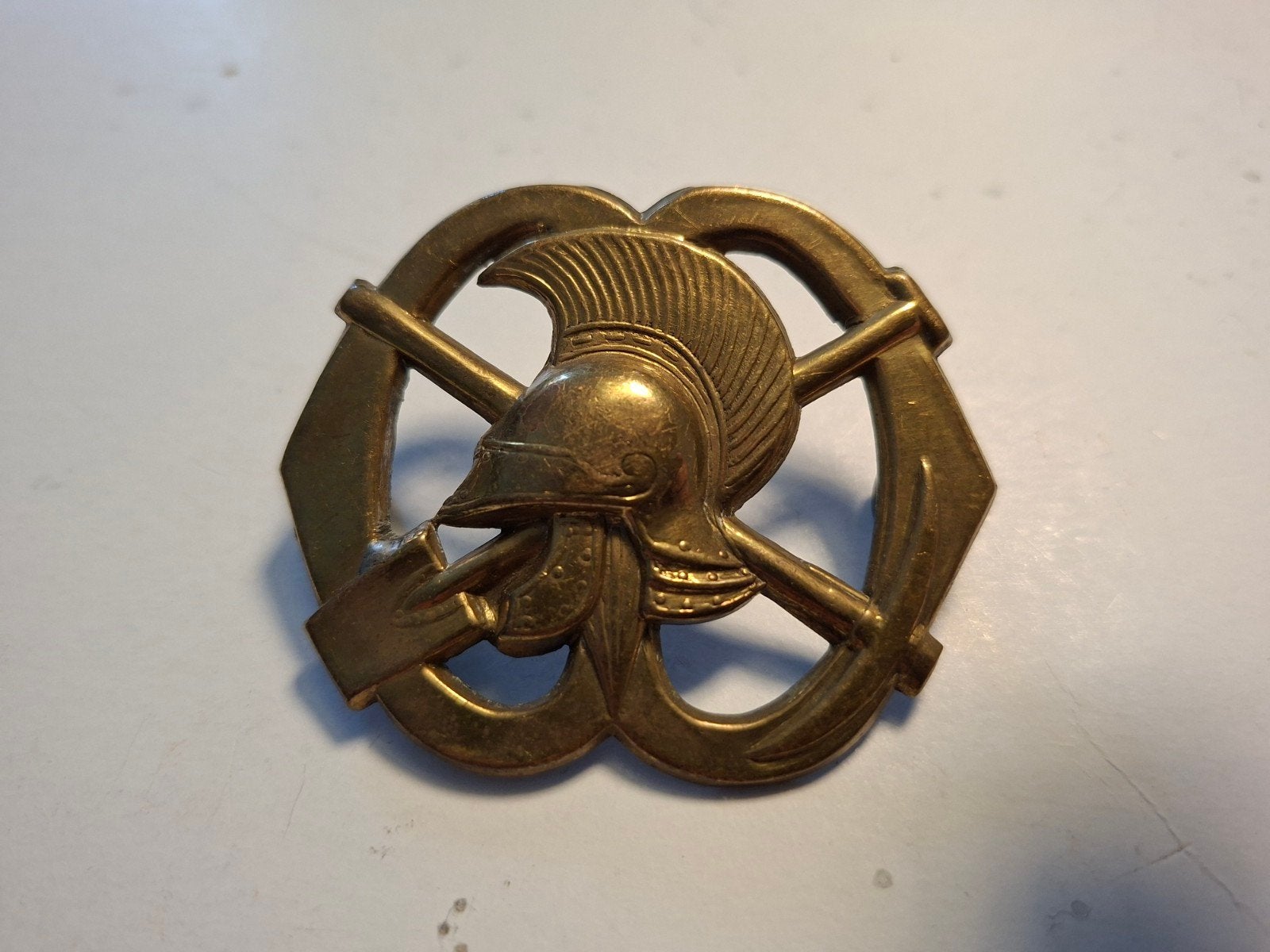 Baretembleem Hoornse slag pioniers, Ophalen of Verzenden, Landmacht, Nederland, Embleem of Badge