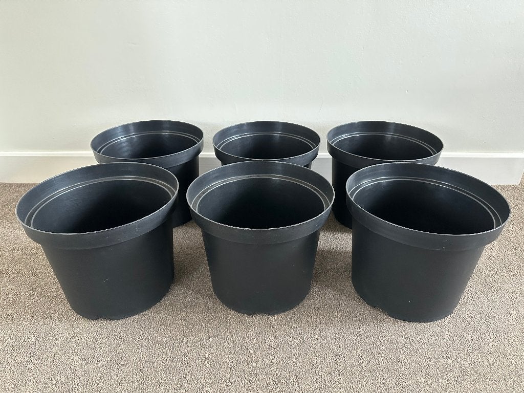 GLOEDNIEUW !! ZES  Zwarte Bloempotten., Tuin en Terras, Bloempotten, 25 tot 40 cm, Kunststof, Rond, Nieuw