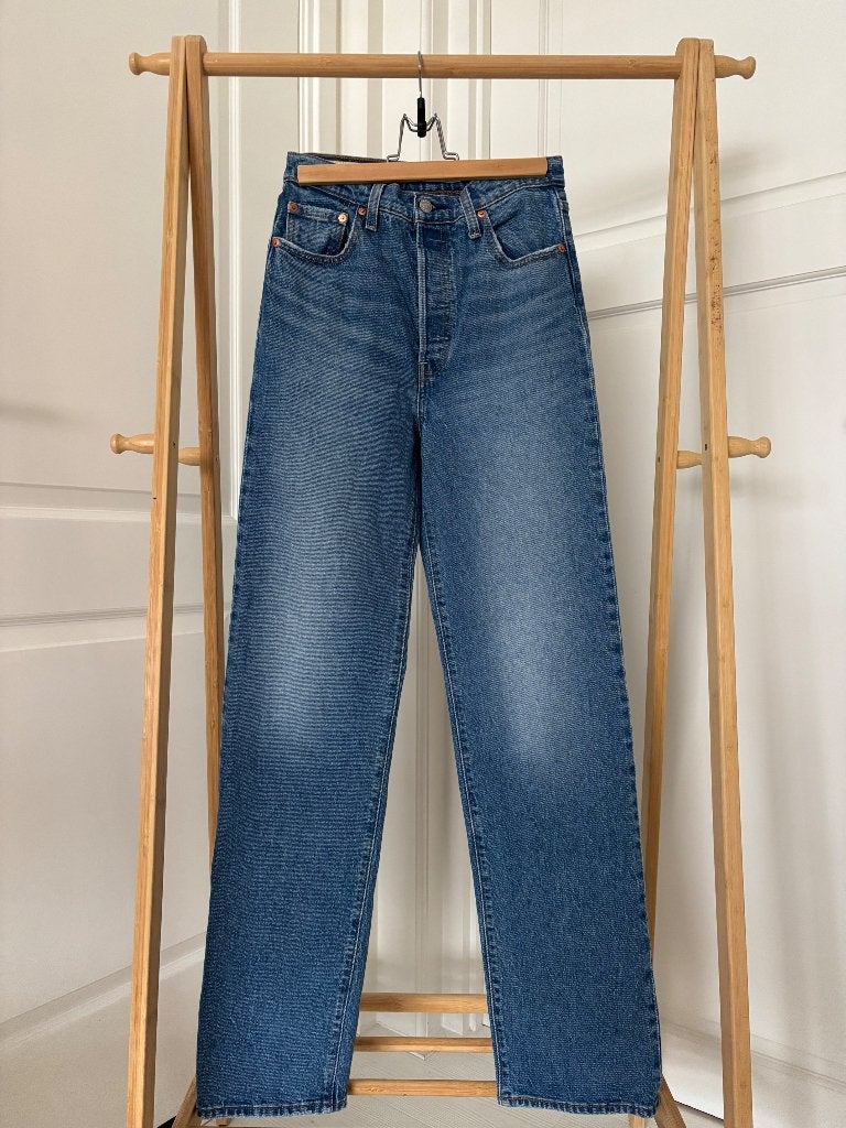 Levi Ribcage straight, Blauw, Overige jeansmaten, Ophalen of Verzenden, Zo goed als nieuw