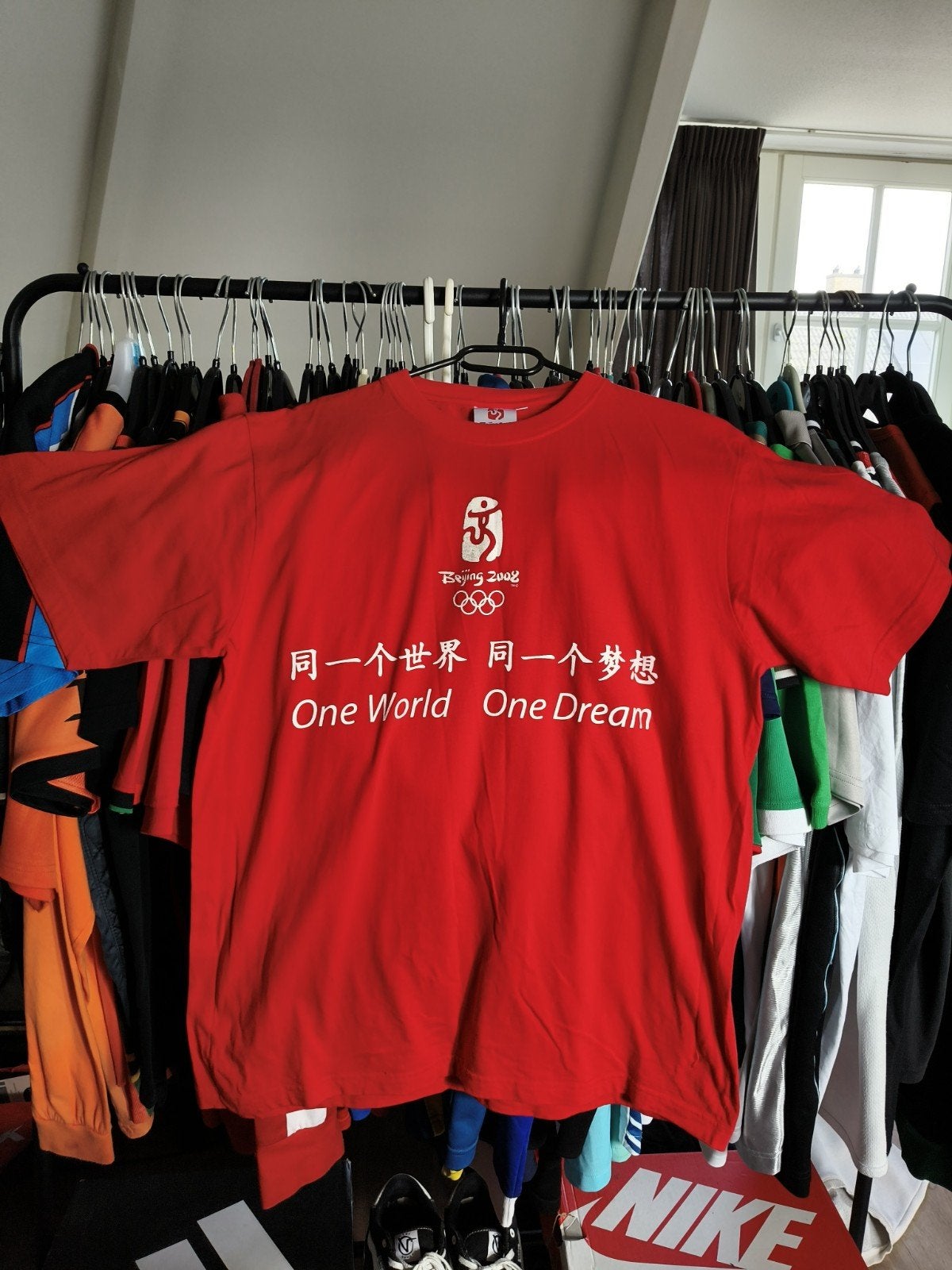 (Heren XXL) Olympische Spelen Beijing 2008 Rood Katoen Shirt, Overige maten, Ophalen of Verzenden, Zo goed als nieuw, Olympische Spelen