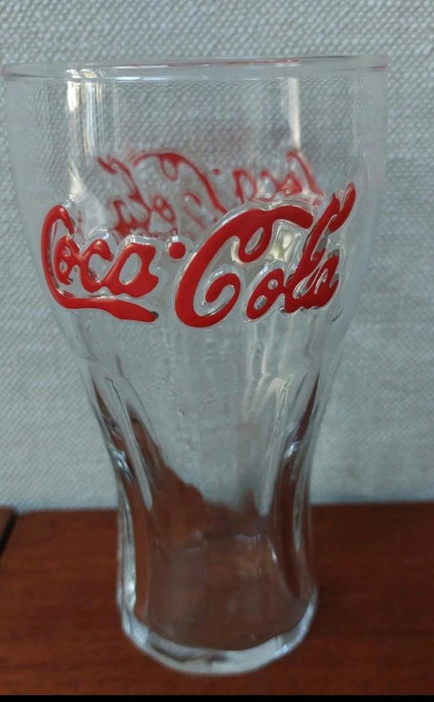 Vintage Coca-Cola Contour Glas – Rood Reliëf, Antiek en Kunst, Ophalen of Verzenden