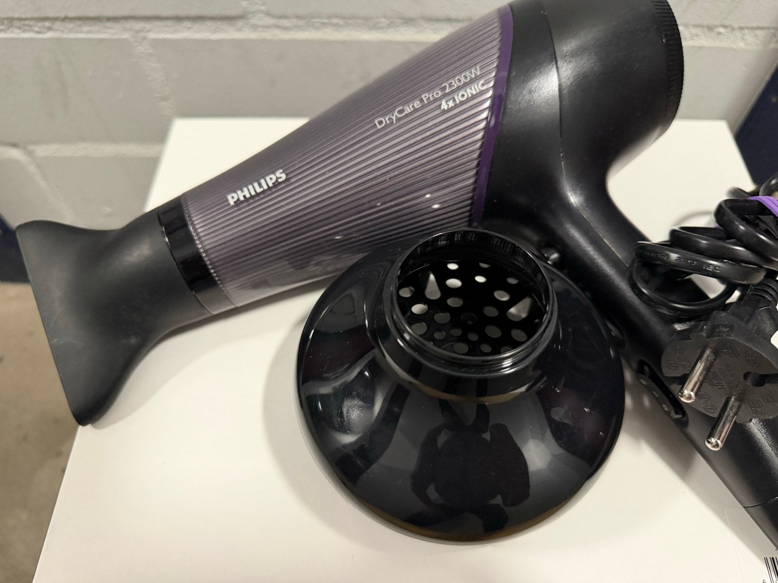 Philips DryCare Pro 2300W Föhn met diffuser, Ophalen of Verzenden, Zo goed als nieuw, Haarverzorging
