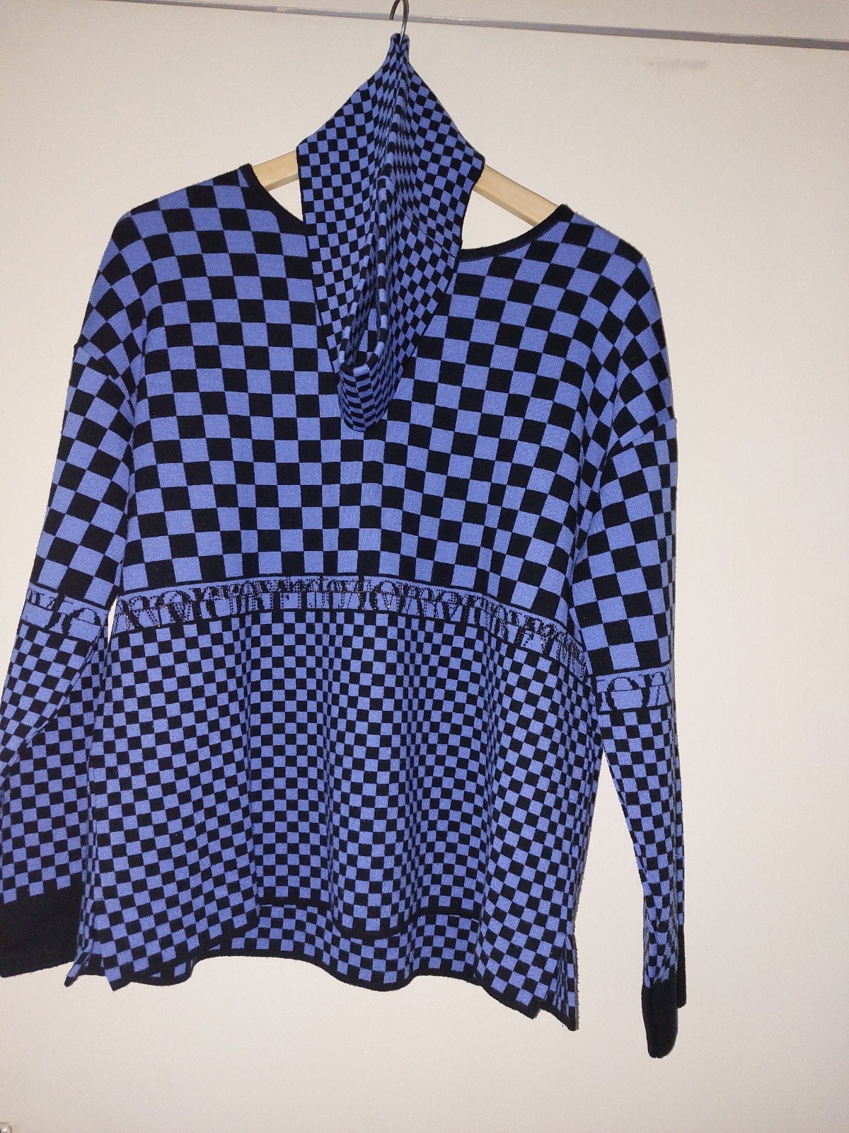 Dames trui
Maat-42
Zo goed als nieuw
Faber woman, Kleding | Dames, Ophalen of Verzenden, Zo goed als nieuw, Maat 42/44 (L)