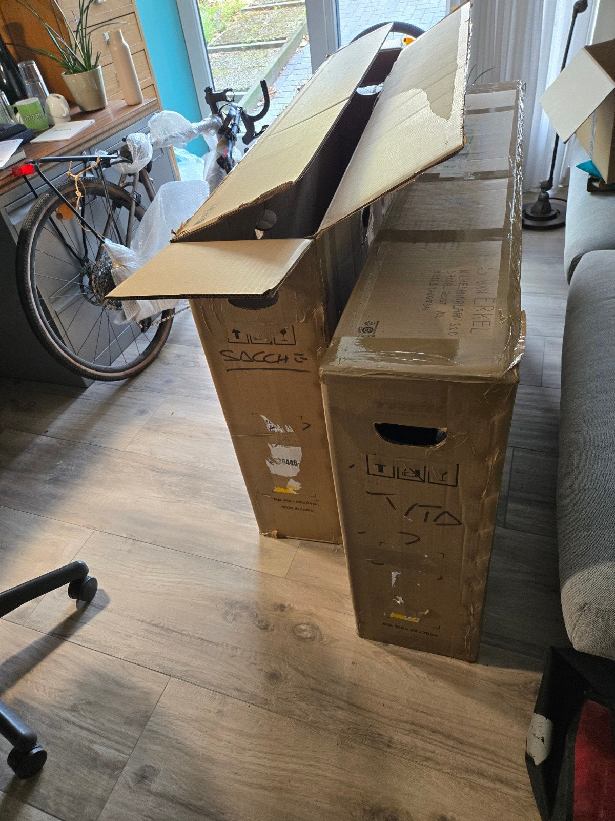 Gratis ophalen 2 fietsdozen voor vervoer fiets in vliegtuig, Ophalen, Doos, Minder dan 35 cm