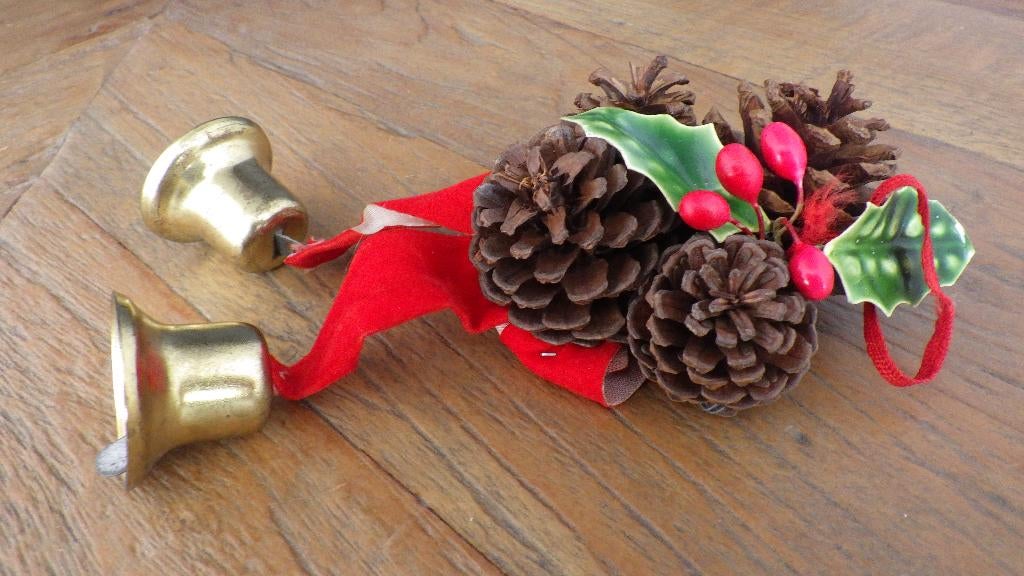 mooie kersthanger met belletjes, Diversen, Kerst, Ophalen of Verzenden, Gebruikt