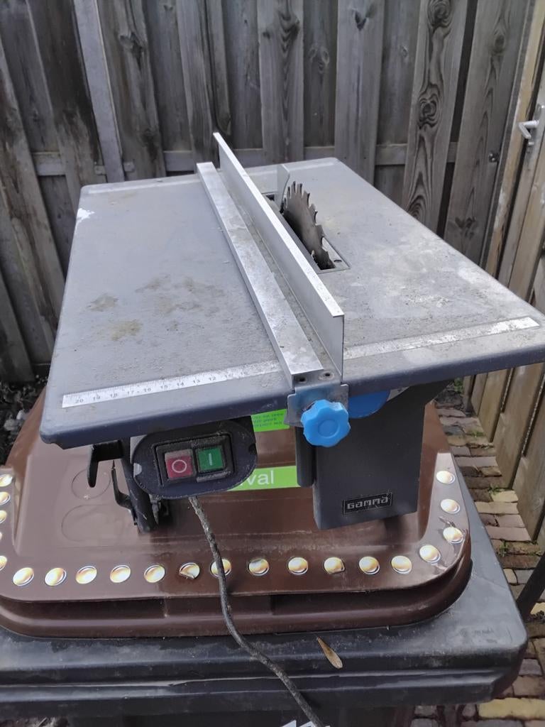 Zaagtafel Gamma, Ophalen