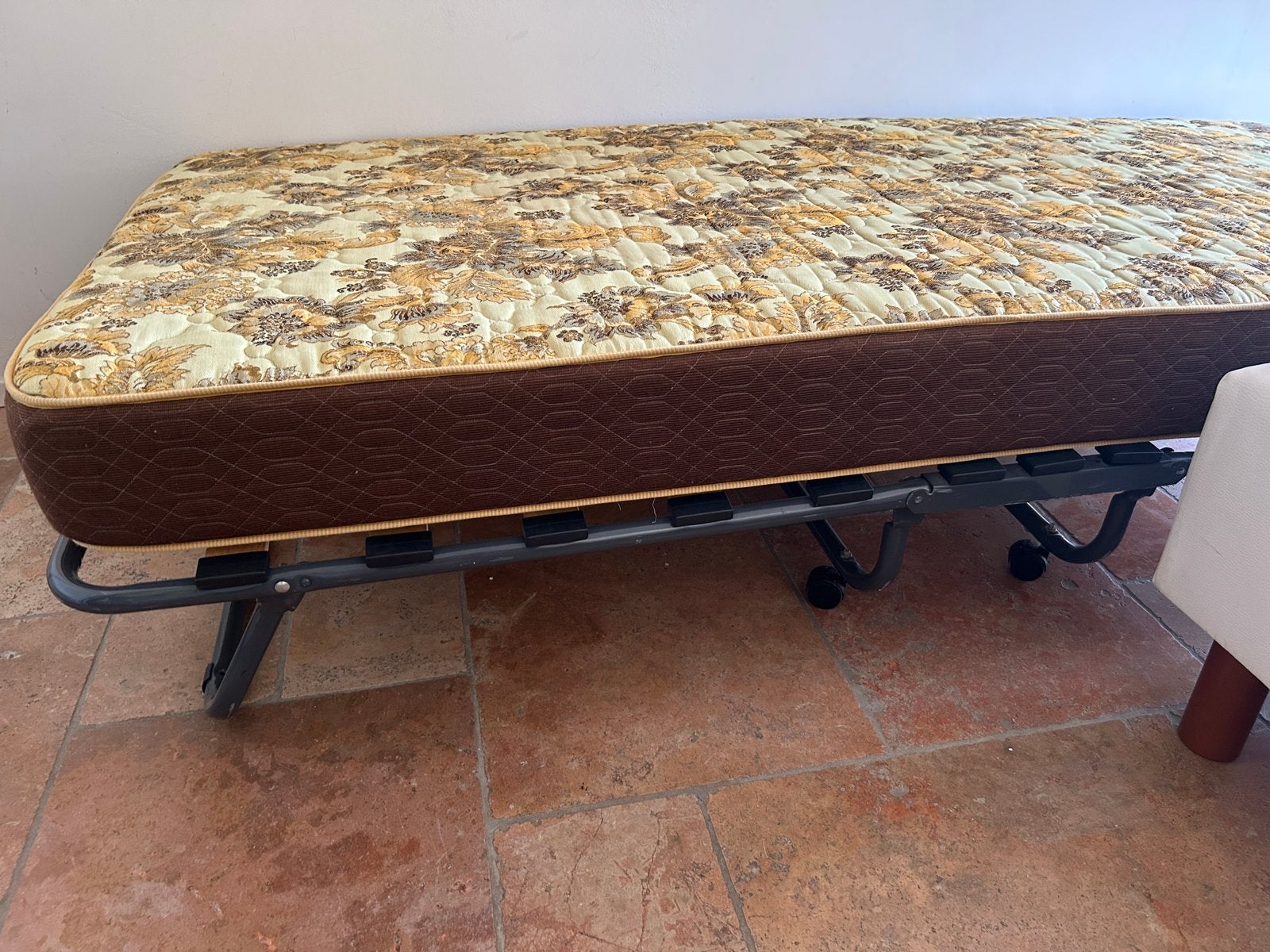 Opklapbed 90 x 190 cm. Met matras., Huis en Inrichting, Ophalen, 90 cm, Eenpersoons, 190 cm of minder
