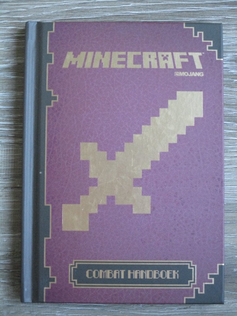 Minecraft combat handboek, Boeken, Ophalen of Verzenden, Gelezen, Overige onderwerpen