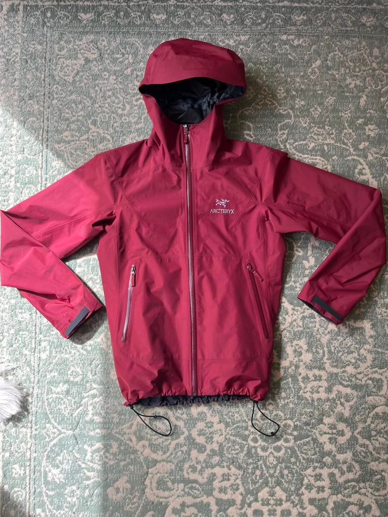 Arc’teryx Zeta SL Zomerjas, Ophalen of Verzenden, Zo goed als nieuw, Rood
