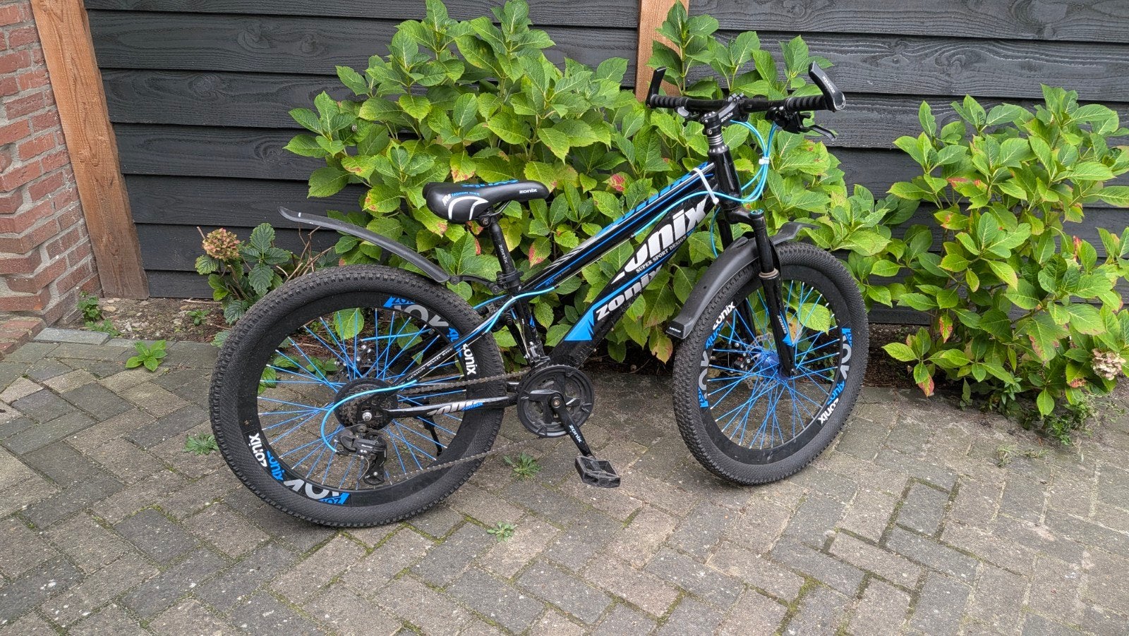 Zonix kinderfiets 24 inch, Ophalen, Gebruikt, Schijfrem, Overige merken