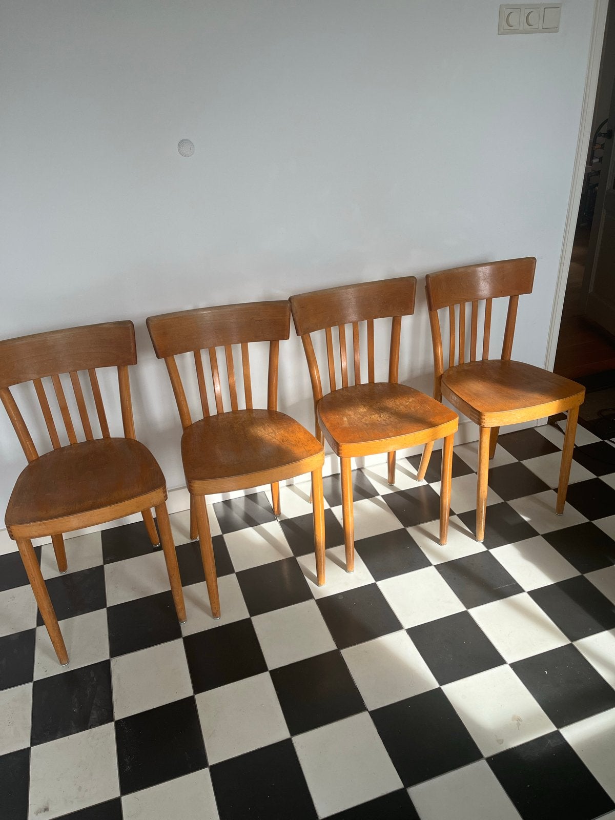 Vintage houten eetkamerstoelen set van 4, Huis en Inrichting, Stoelen, Ophalen, Gebruikt, Hout, Vier