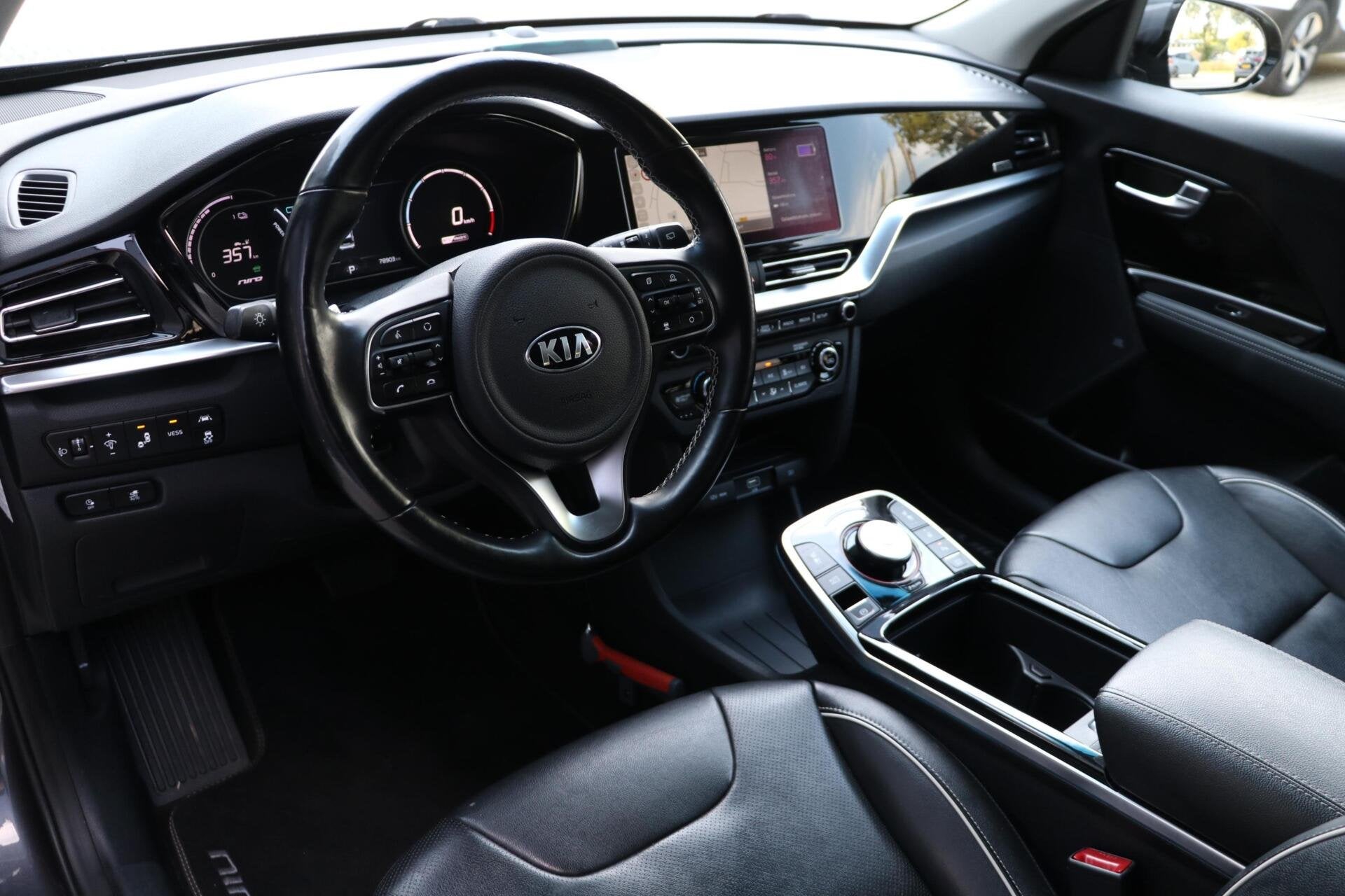 Foto 13 van Kia e-Niro ExecutiveLine 64 kWh Leder Trekhaak Warmtepomp Ad