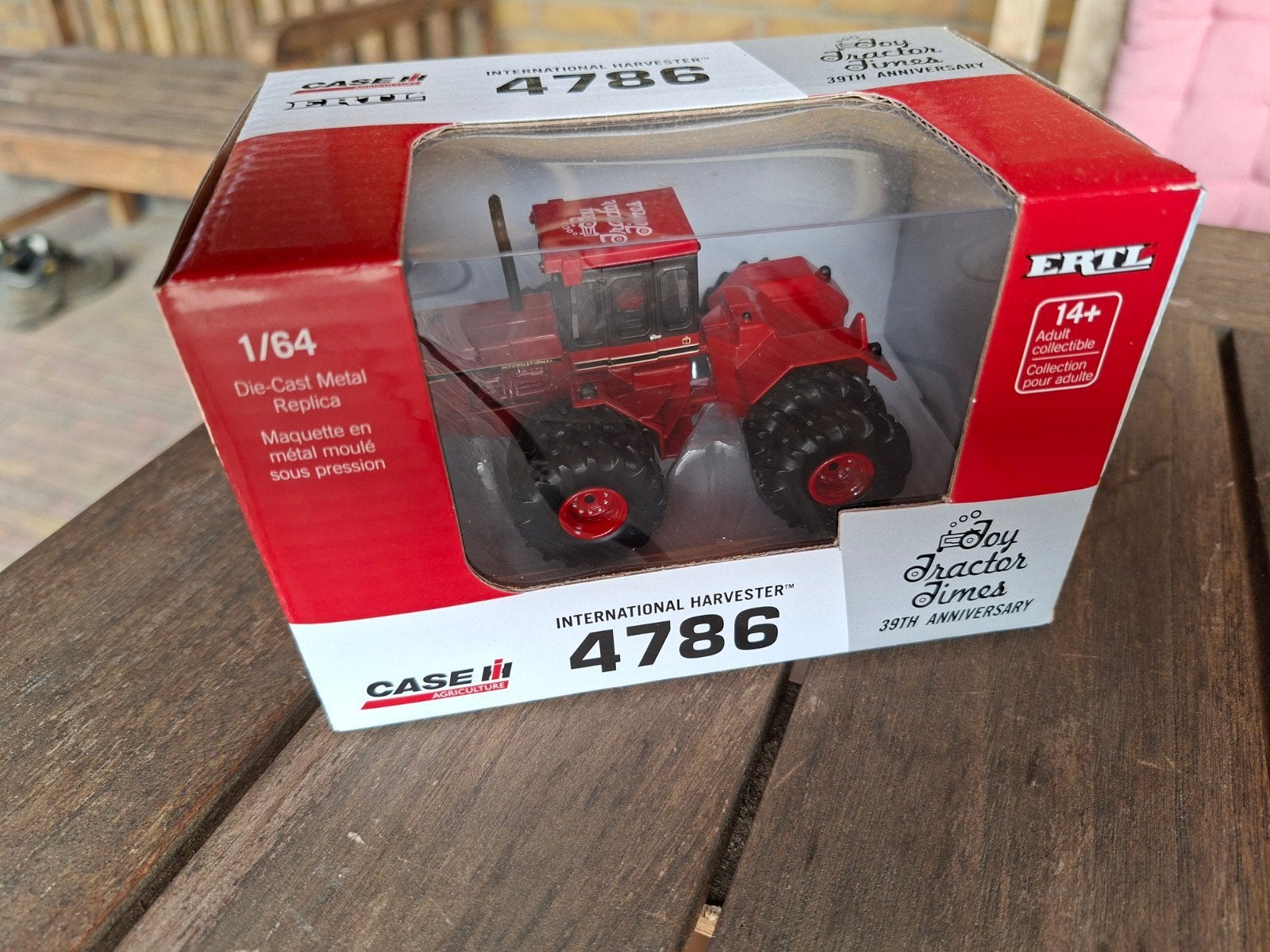 International Harvester 4786 Ertl 1/64 lim edition, Ophalen of Verzenden, Nieuw, Tractor of Landbouw, ERTL
