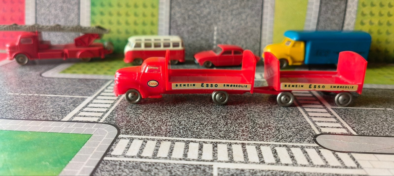 Oude Lego Bedford Esso truck met aanhangwagen., Verzenden, Gebruikt, Bus of Vrachtwagen, Overige merken