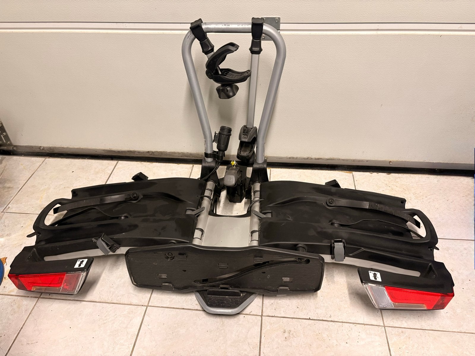 Thule EasyFold 931 Volvo fietsendrager voor 2 E-bikes, Ophalen, Gebruikt