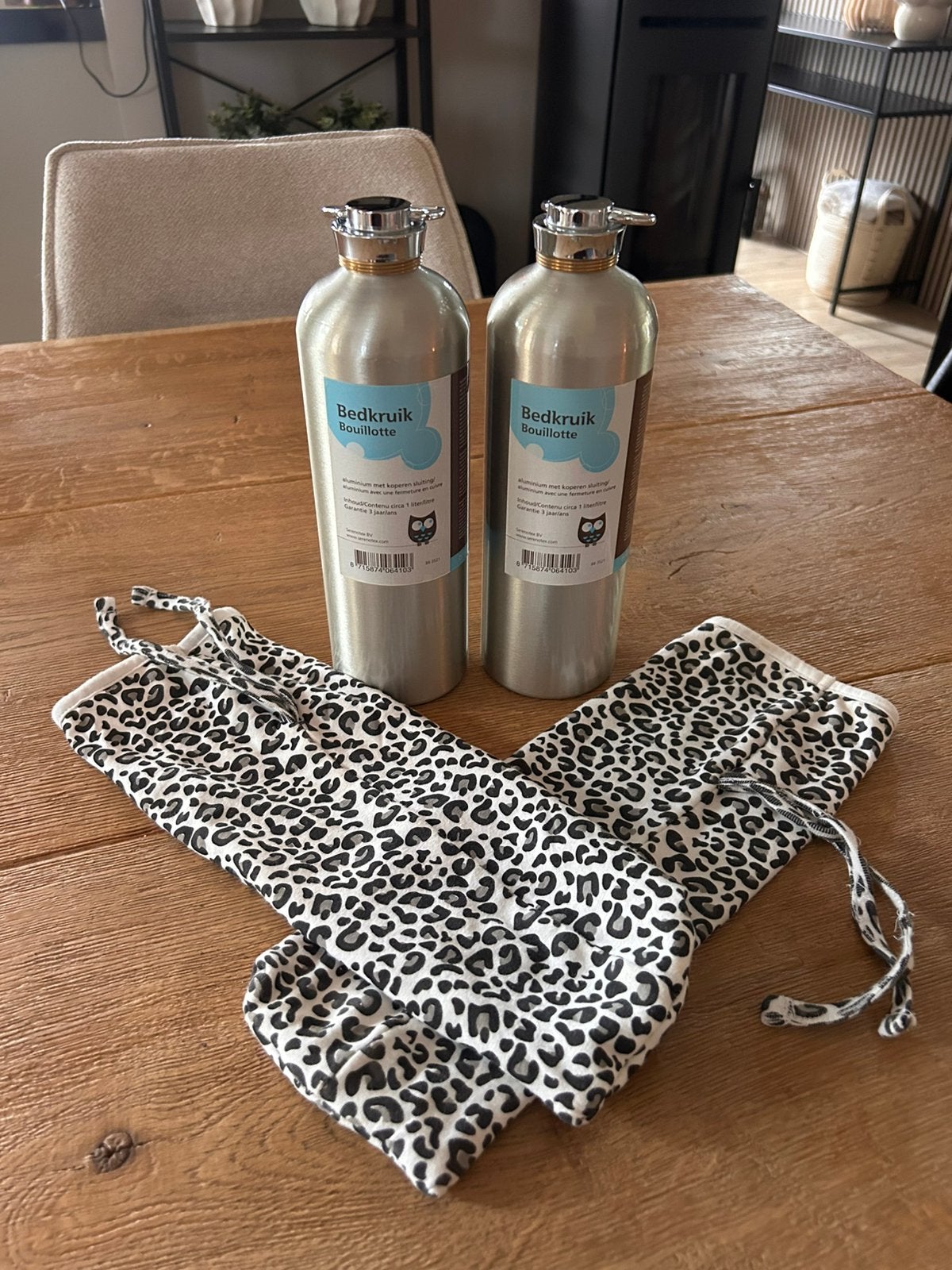 2 x Bedkruik alluminium met koperen sluiting 1 liter, Ophalen of Verzenden, Zo goed als nieuw, Overige typen