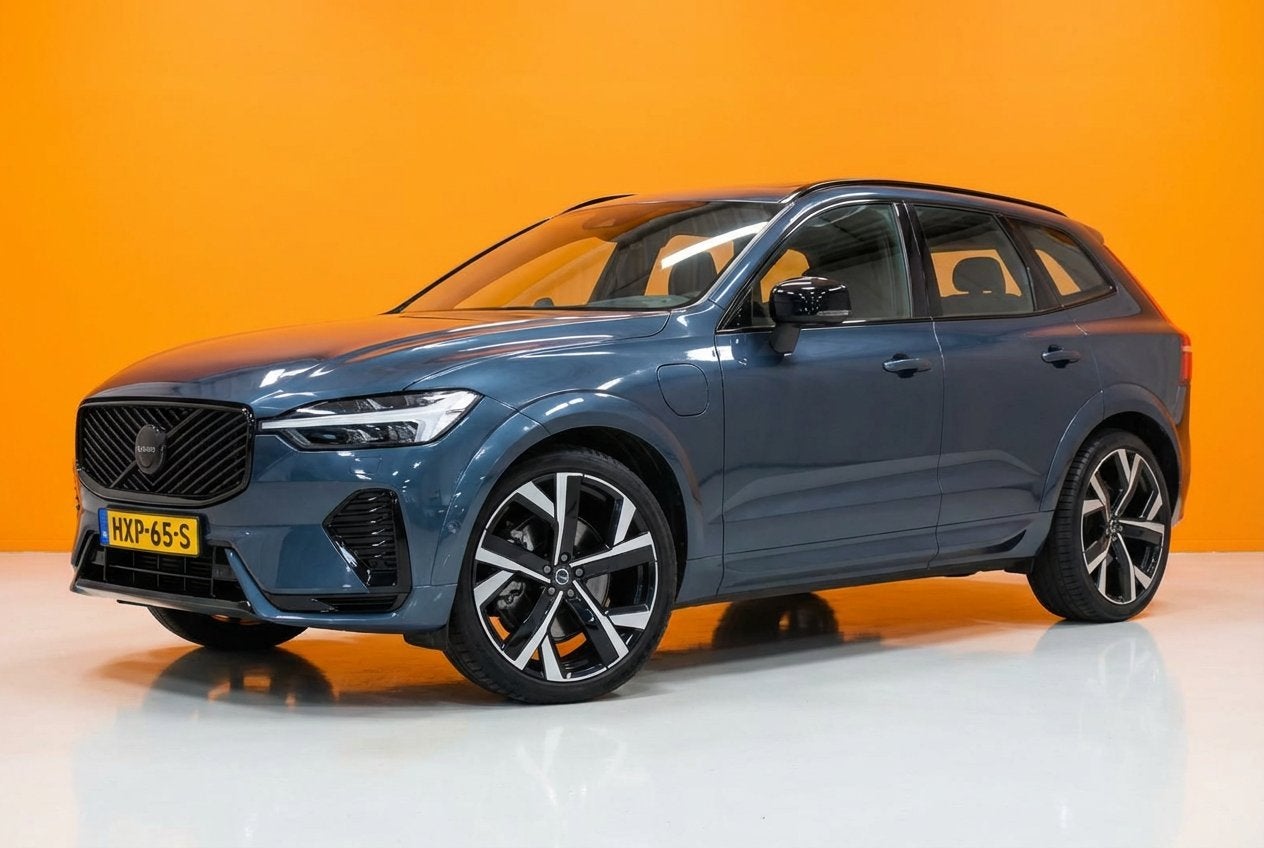 Volvo XC60 2.0 T6 Plug-in hybrid AWD Ultra Black Edition, Auto's, 12 maanden, Gebruikt, Euro 6, 4 cilinders