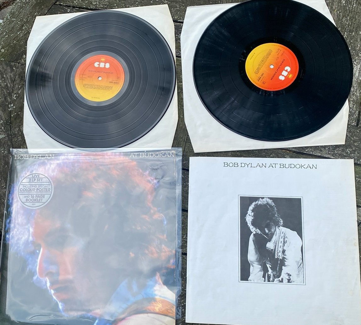Bob Dylan 2 lp at budokan, Ophalen of Verzenden, Zo goed als nieuw, 12 inch, Poprock