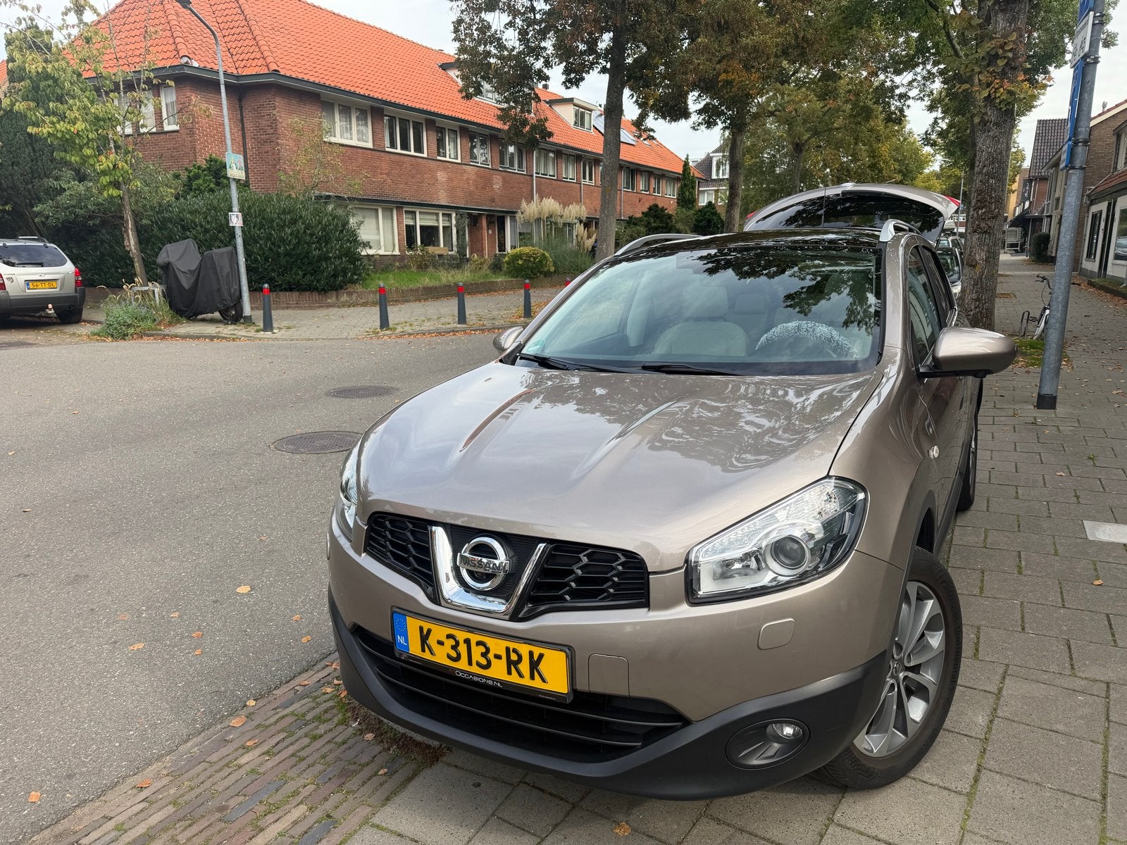 Nissan Qashqai 2.0 2WD 2012 Champagne kleur, Auto's, Dealer onderhouden, Panoramadak, Leder, Overige kleuren